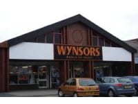 wynsors shoes tong street
