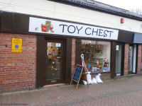 toy chest yell newtown