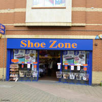 clarks shoes fosse park