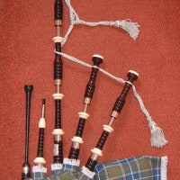 Duncan soutar deals bagpipes