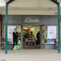 clarks shoe shop fosse park leicester