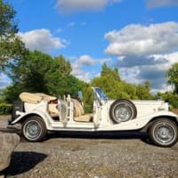 Vintage Wedding Car 07867864030 07867862131 www.ajlimos.co.uk