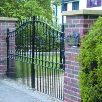 B Fletcher Fabrications, Bradford | Gates & Railings - Yell