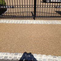 resin bond gives you a gravel look with NO loose gravel