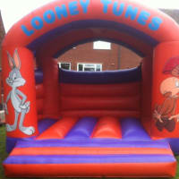 bradmore bouncy castles hire