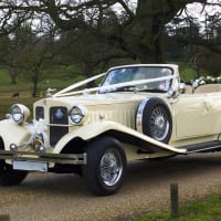 Wedding Cars In Crofts Lane Mk17 Newton Longville Milton Keynes Image Of Spirit Wedding Carriages