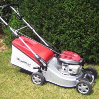 Chesterfield discount garden machinery