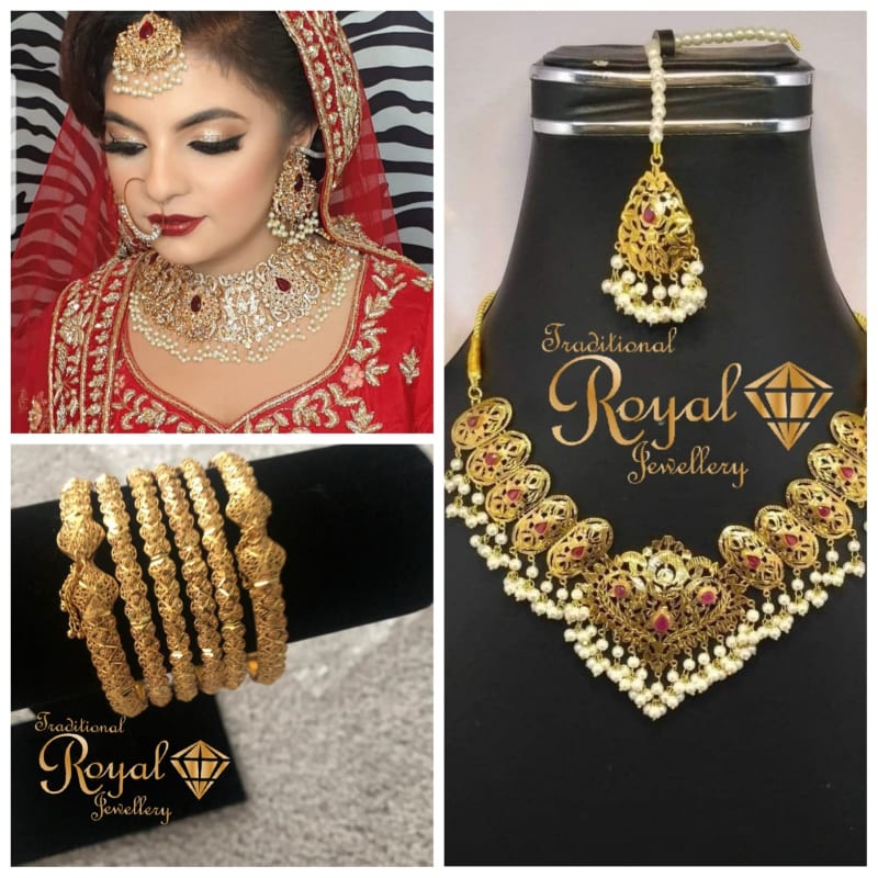 Traditional royal store jewellery