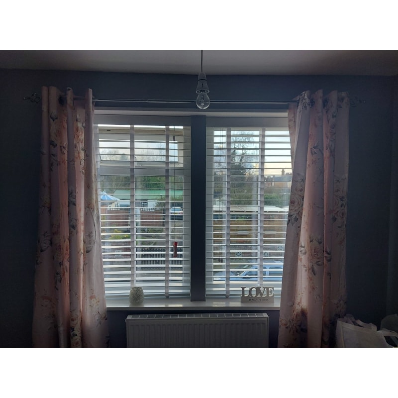 Carrie's blinds and shutters Clearance