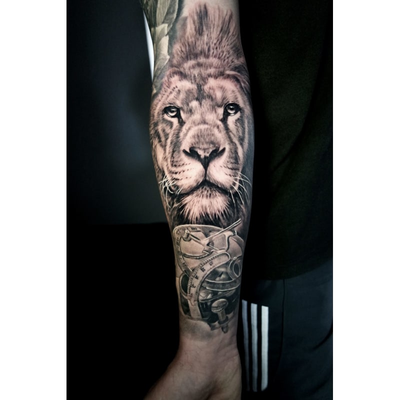 Tattoo uploaded by Anders Jenbo • Awesome roller derby tattoos #bunny  #juniorteam #friendshiptattoo #rollerderbytattoo #Copenhagen #rollerderby  #tattooedathletes • Tattoodo