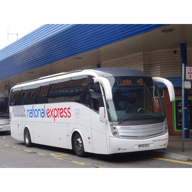 northampton to blackpool coach