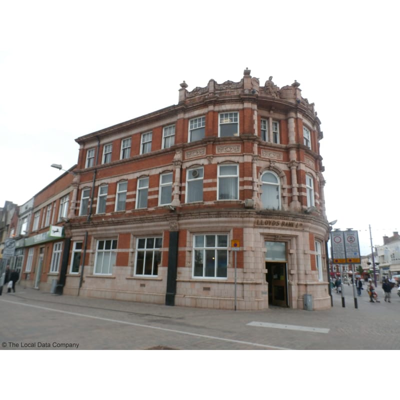 Lloyds Bank Loughborough Banks Yell