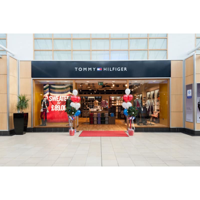 queensborough tommy hilfiger outlet