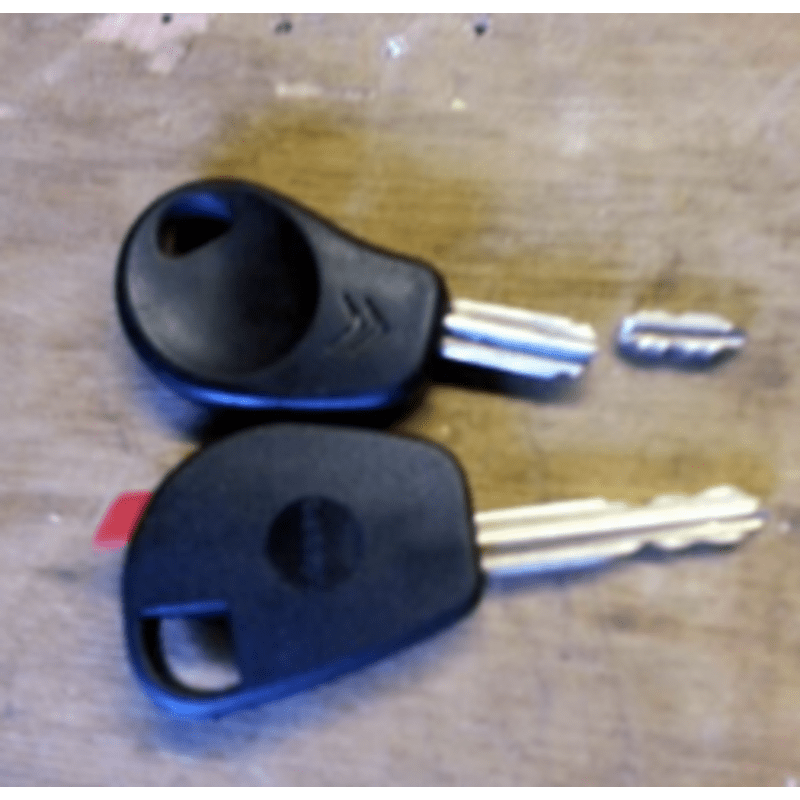 car key locksmith swindon