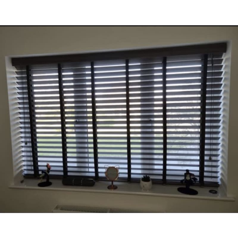 Carrie's blinds and shutters Clearance