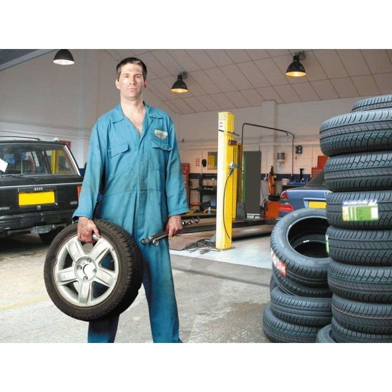 Kinson Tyre Service, Bournemouth Home Kinson Tyre Service