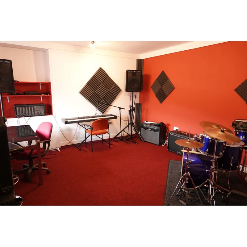 Redwall Studios Tuition Bury Practice Rooms Yell - Redwall Studios Bury