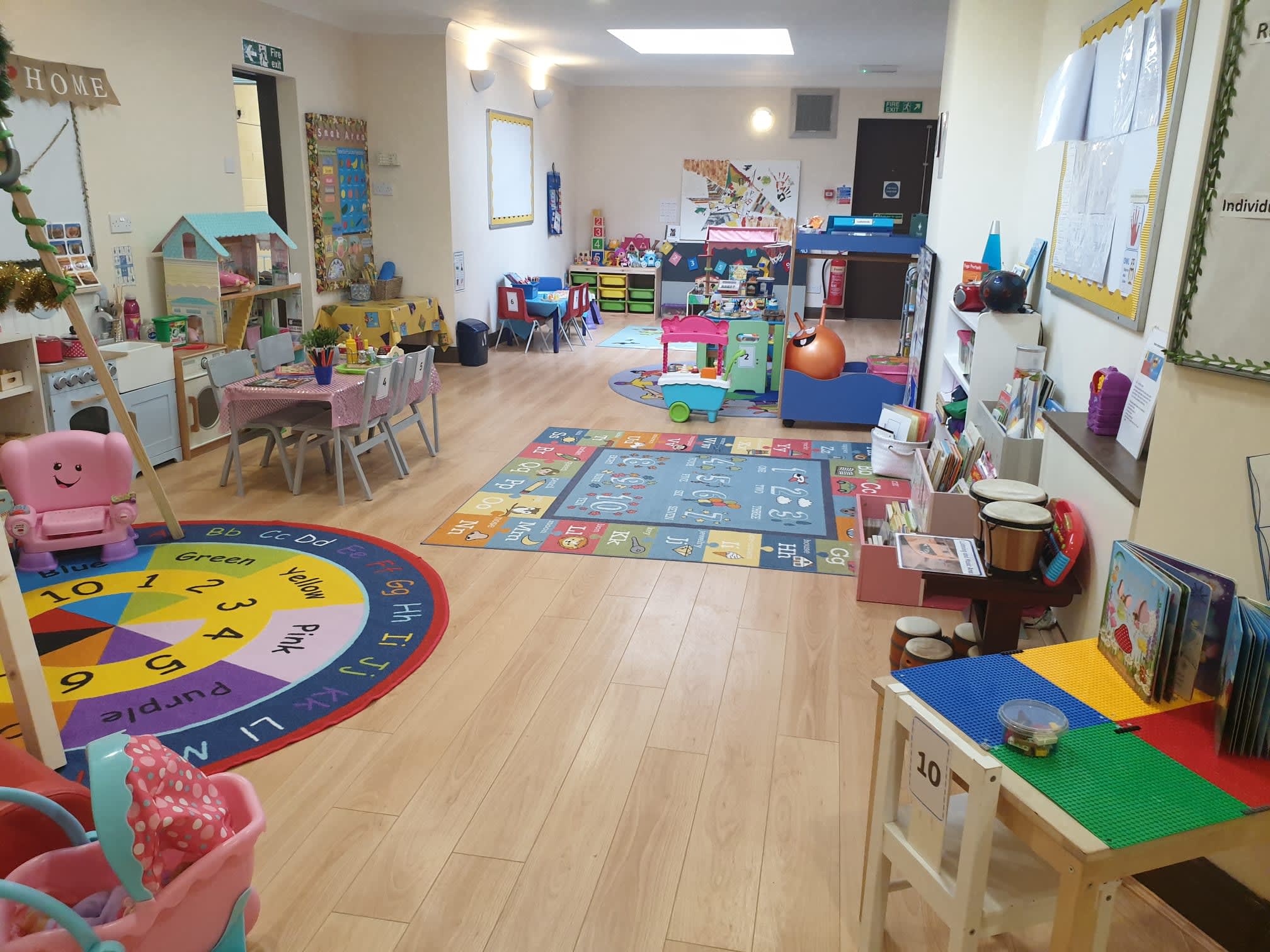 Ясли и детский сад сети Kiddicare в Большом Лондоне